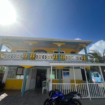 Posada Buena Vista Al Mar Баия-Суроэсте Экстерьер фото